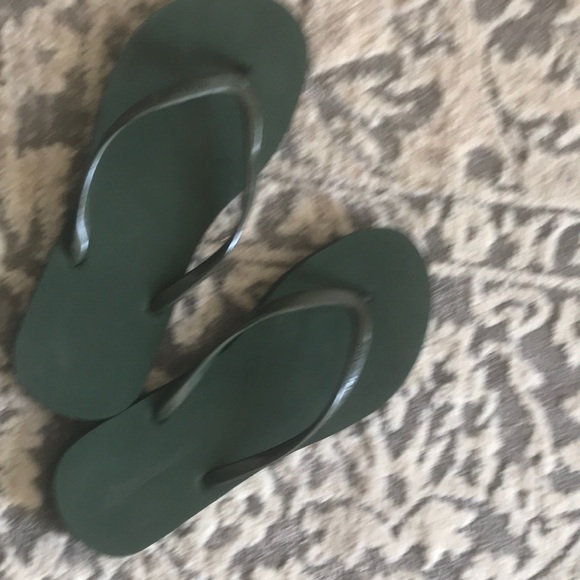 Armani Exchange Green Flip Flops - Picture 6 of 9